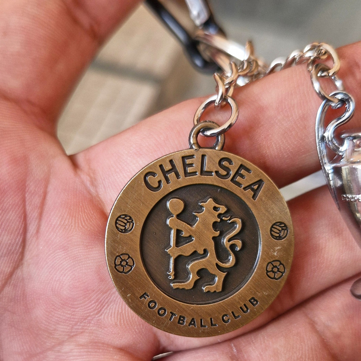 Chelsea Vintage keychain