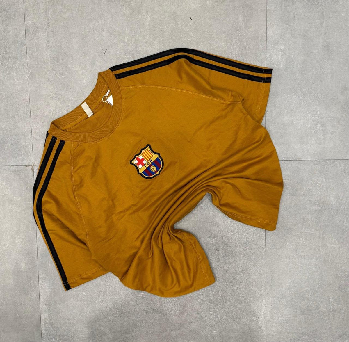 Barcelona golden 5 Sleeve Embroidery